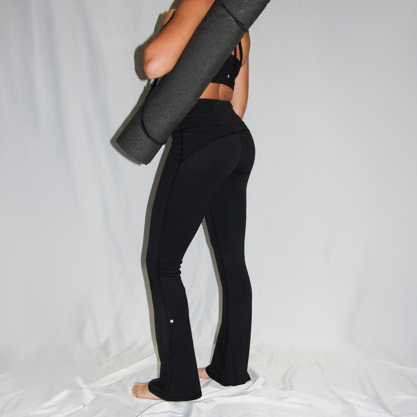 Silhouette Flare Leggings